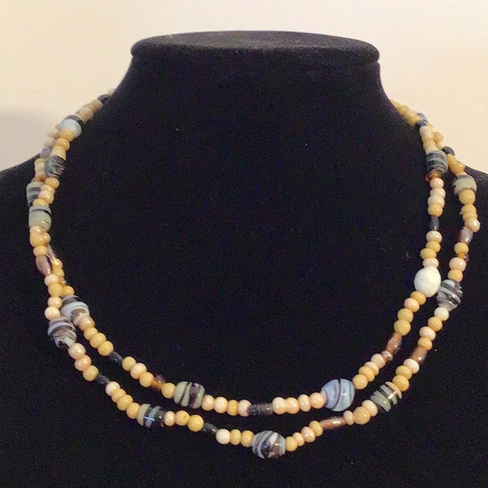 Vintage assorted earth tone color glass bead necklace